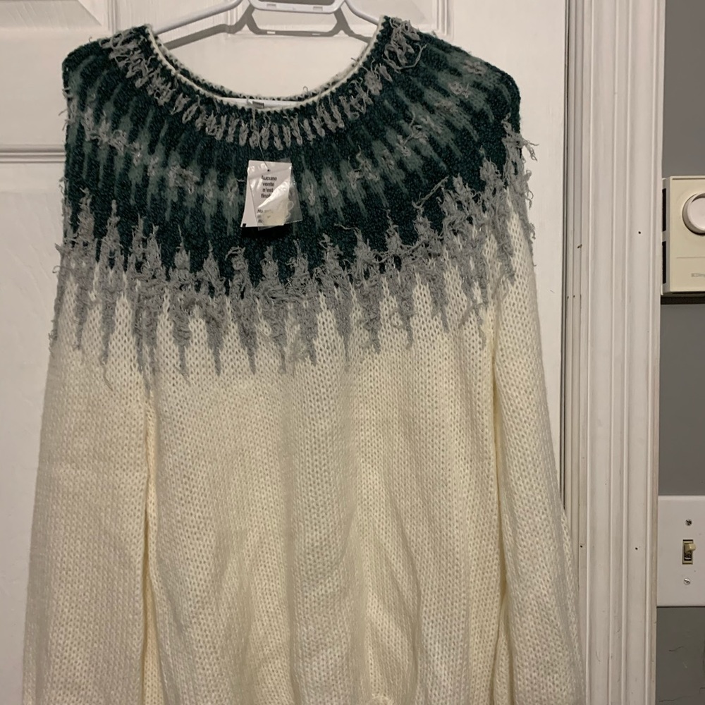 Sweater - Picture 2 of 3